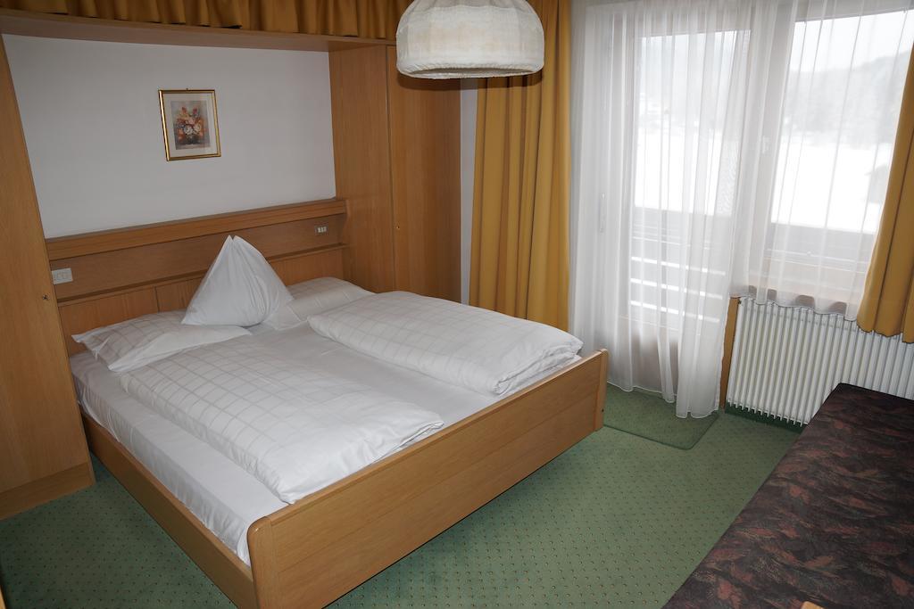 Hotel Mooserhof Sesto Szoba fotó